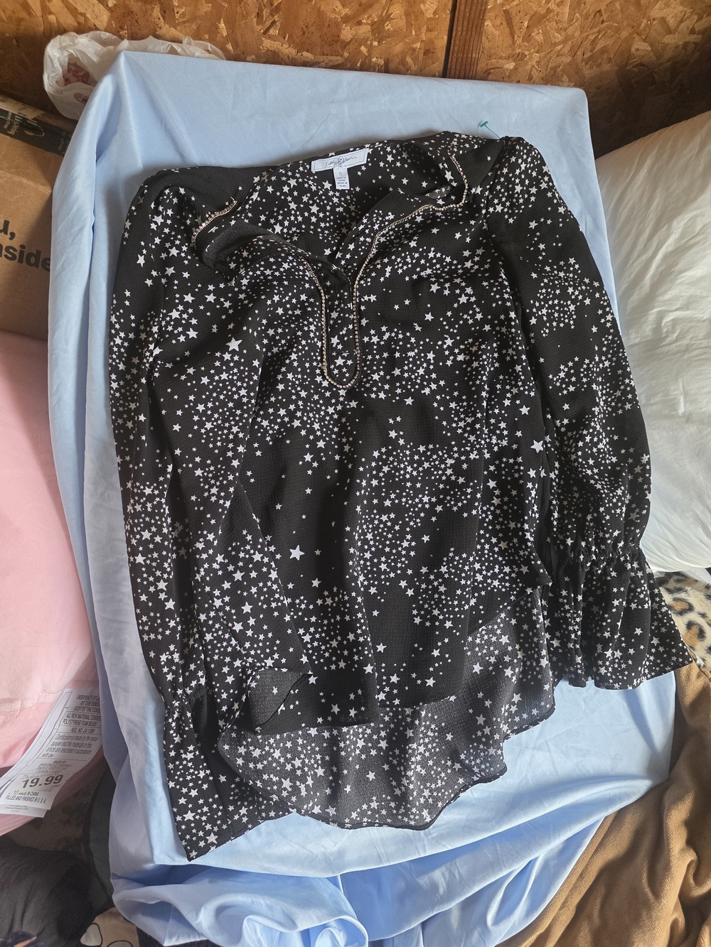libby. edelman Black Star-Print Long Sleeve Blouse